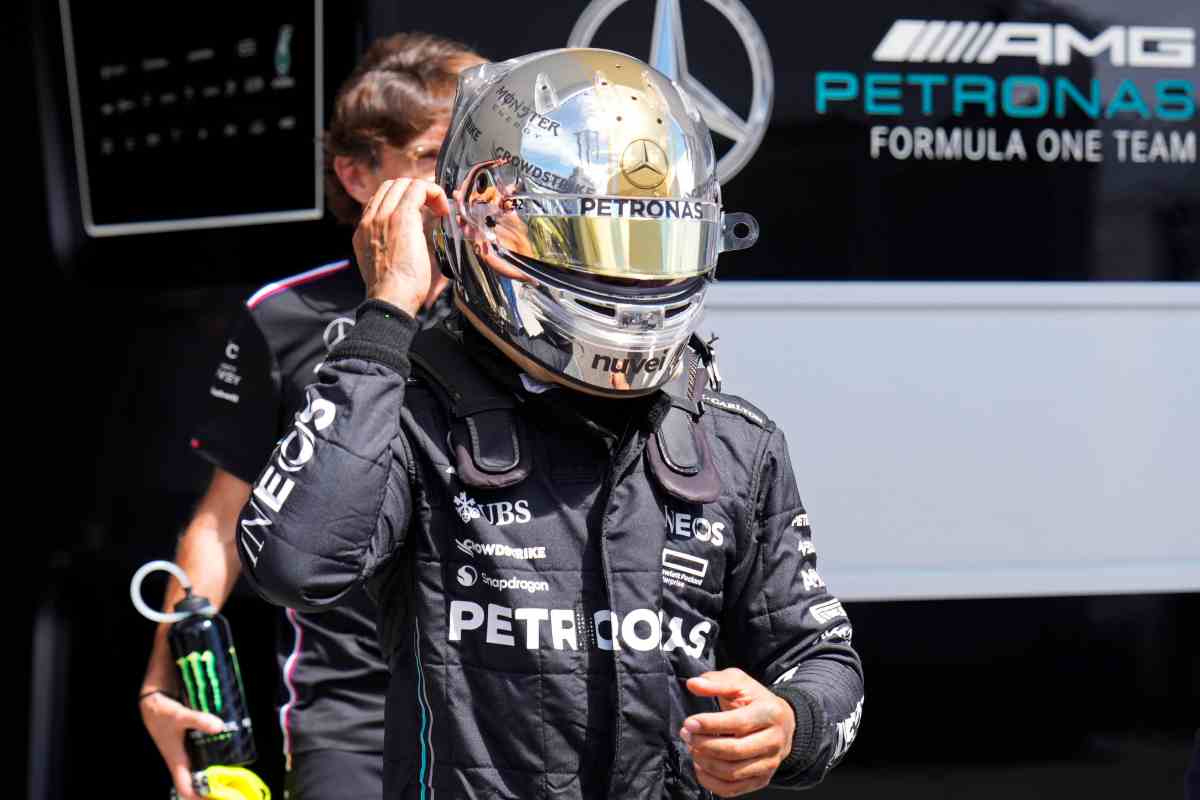 Hamilton in Ferrari: l'inglese vuota il sacco e fa un'ammissione