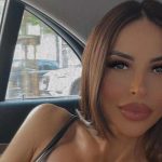 Marialuisa Jacobelli forme esplosive maglietta aderente