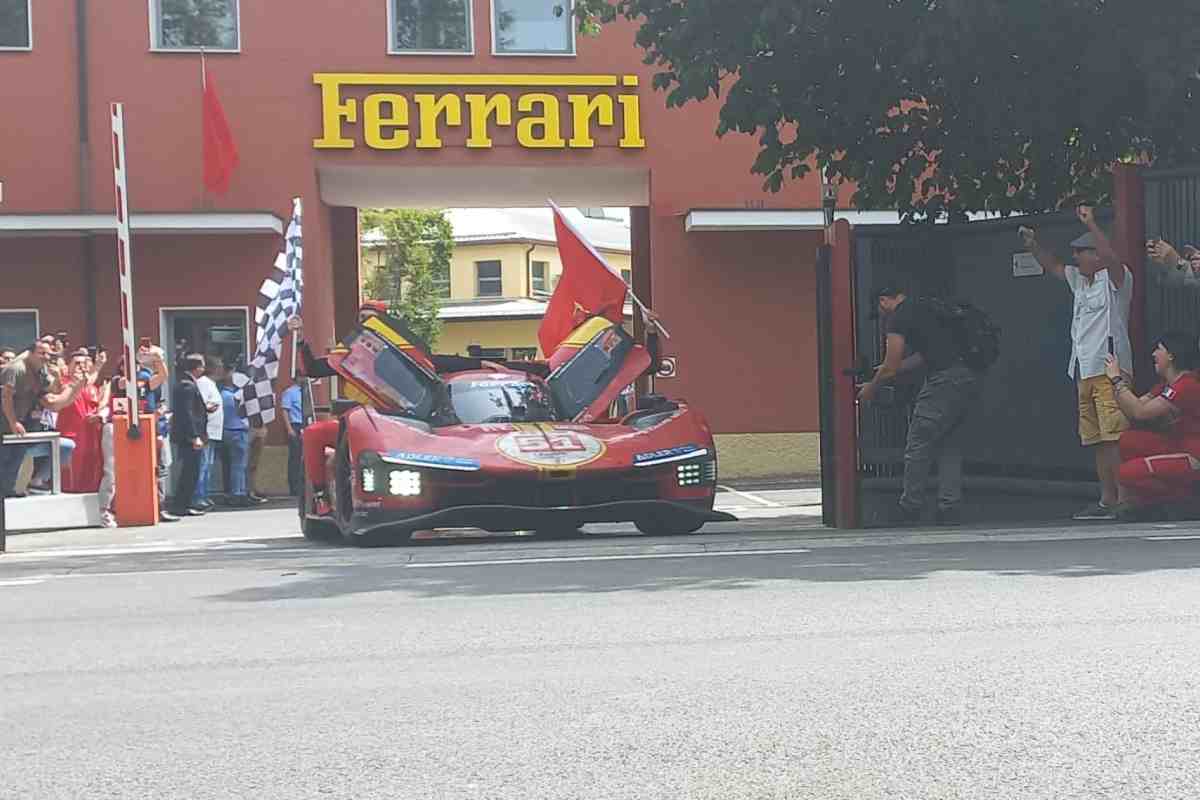 Ferrari in festa, non c'è solo la Formula 1: tifosi al settimo cielo