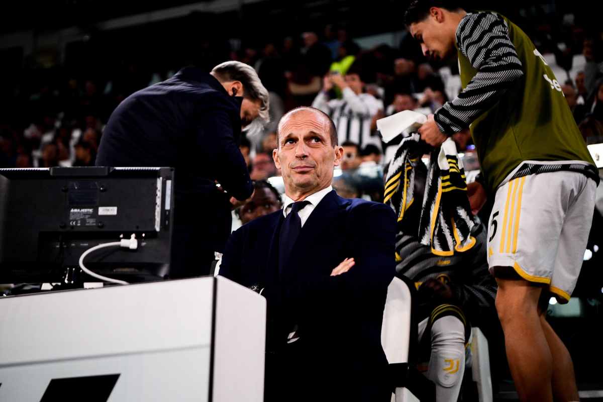 Juventus Allegri decisione ritorno Douglas Costa