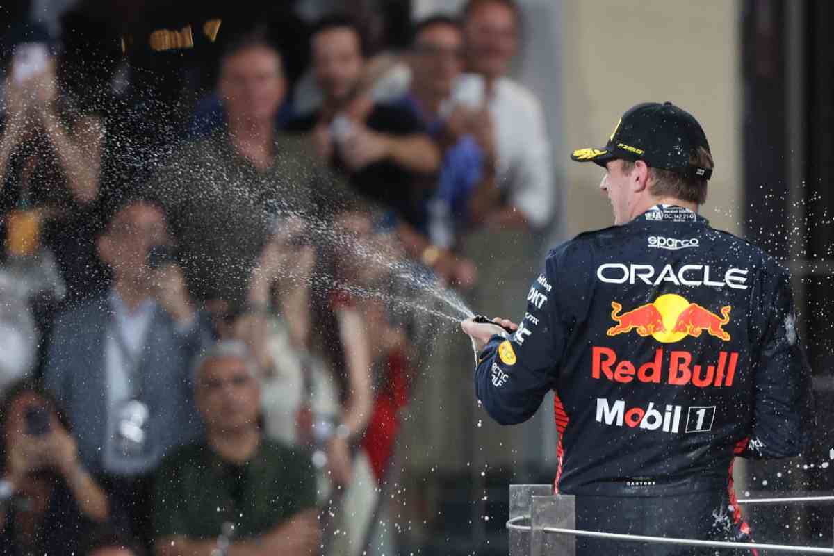 Mazzata per Max Verstappen, colpo di scena