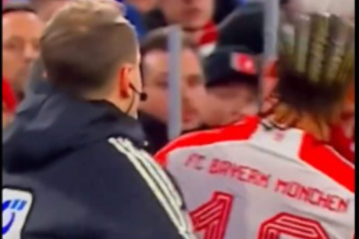 Rissa Bjelica Sane durante Bayern Monaco Union Berlino