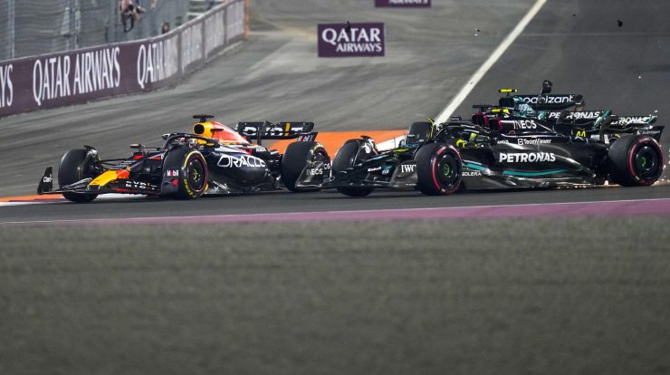 Hamilton e Verstappen ritirati