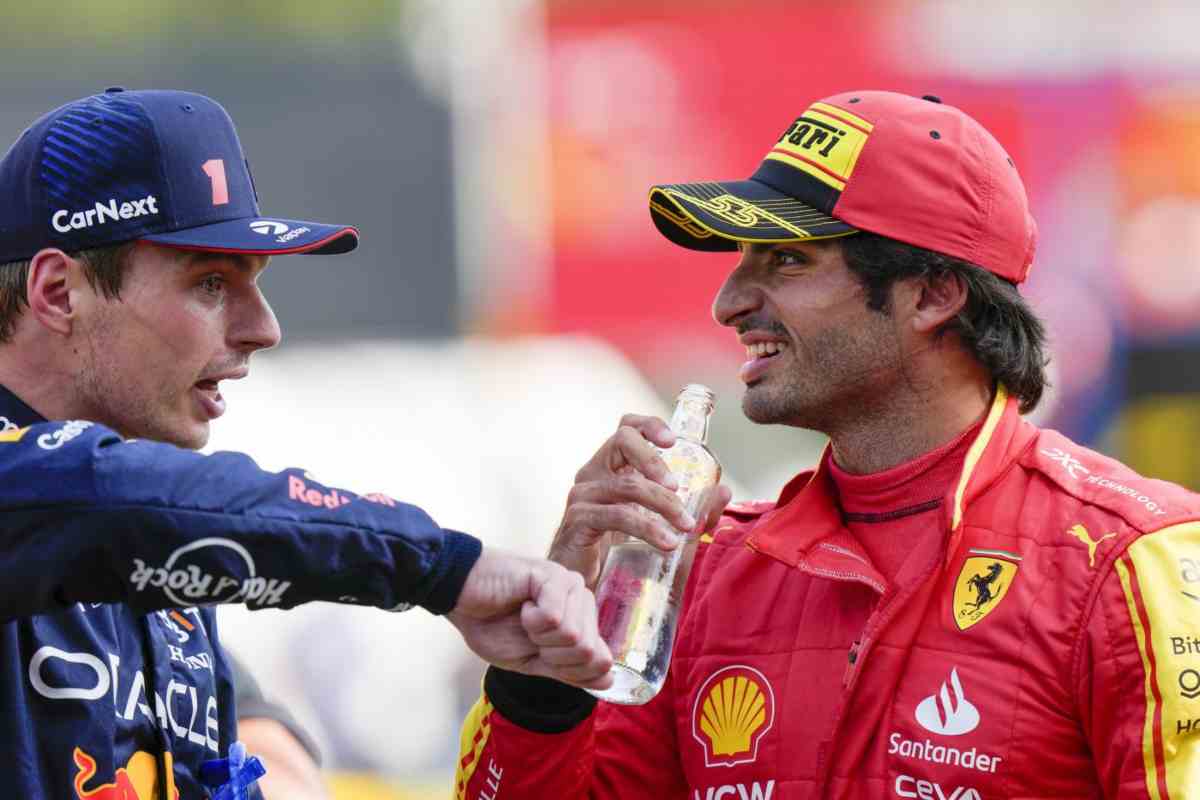 Sainz va in Red Bull