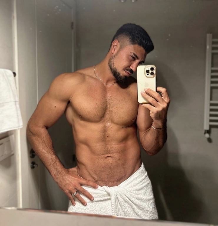 Il calciatore Guerrero sbarca su OnlyFans