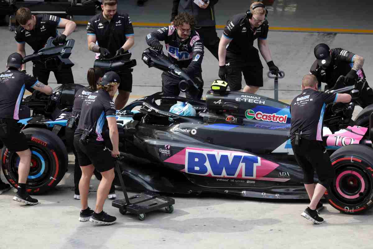 Immagini choc del meccanico di Formula 1 travolto
