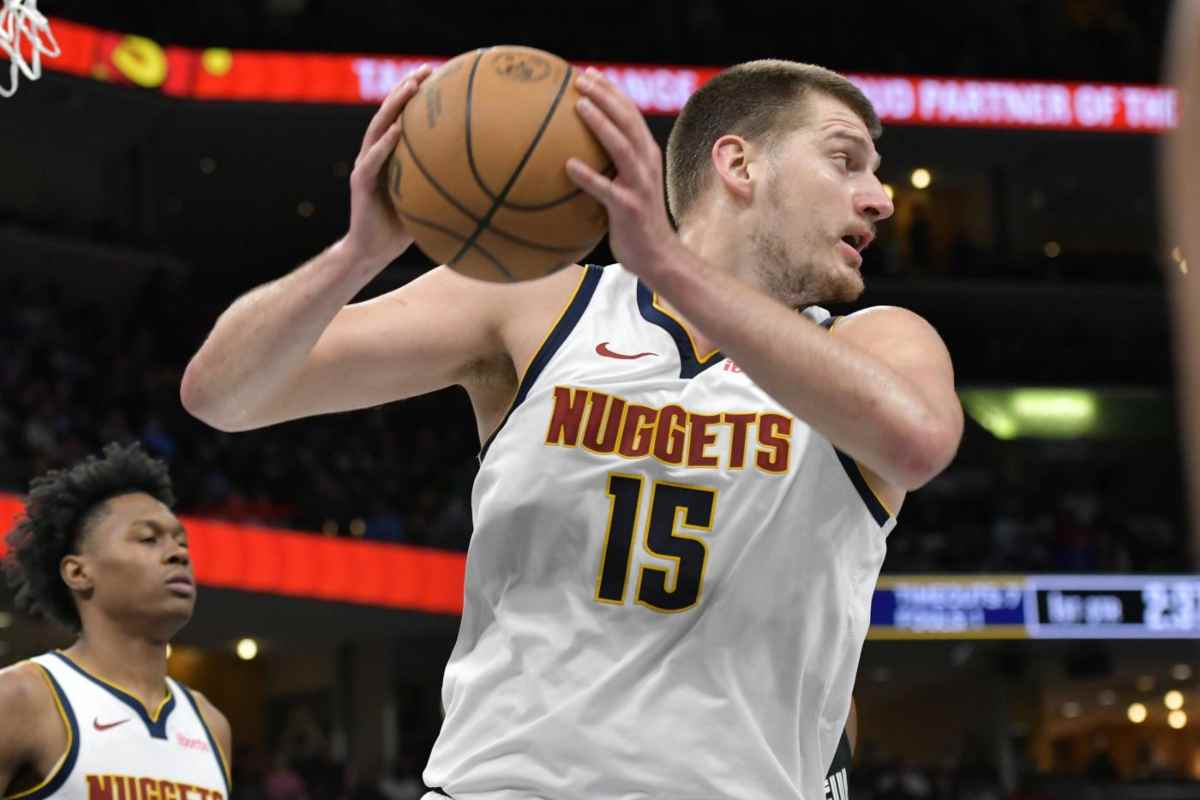 Nikola Jokic rischia la sanzione per i suoi fratelli