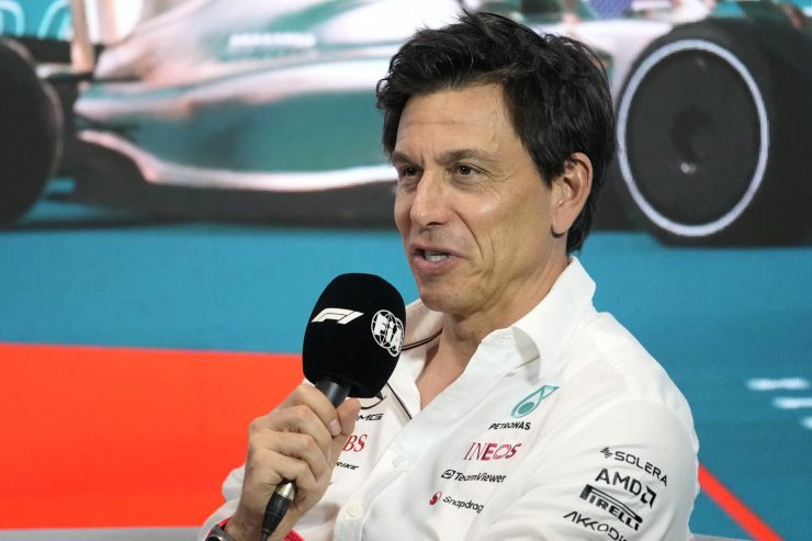 Wolff, clamoroso annuncio su Verstappen