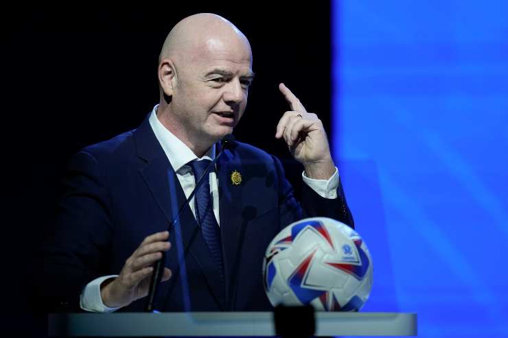 FIFA nel mirino, i calciatori sono infuriati: non la vogliono più