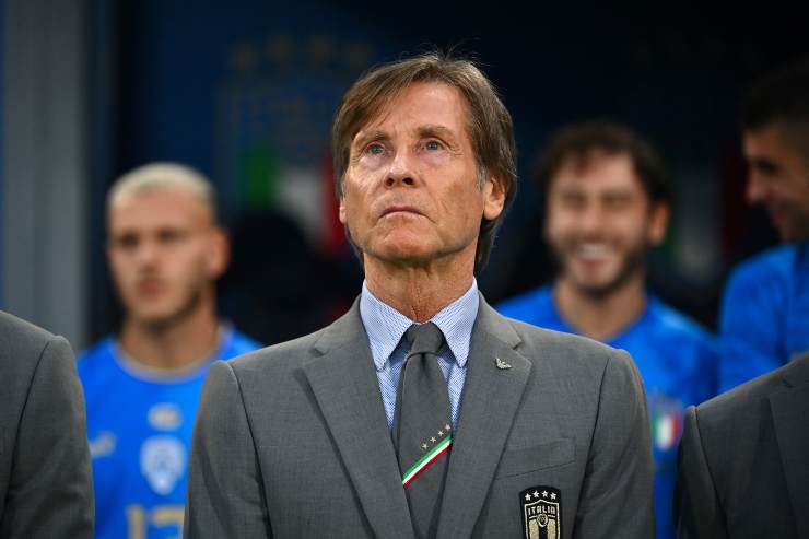 Conte ha deciso per vincere: firma insieme a lui