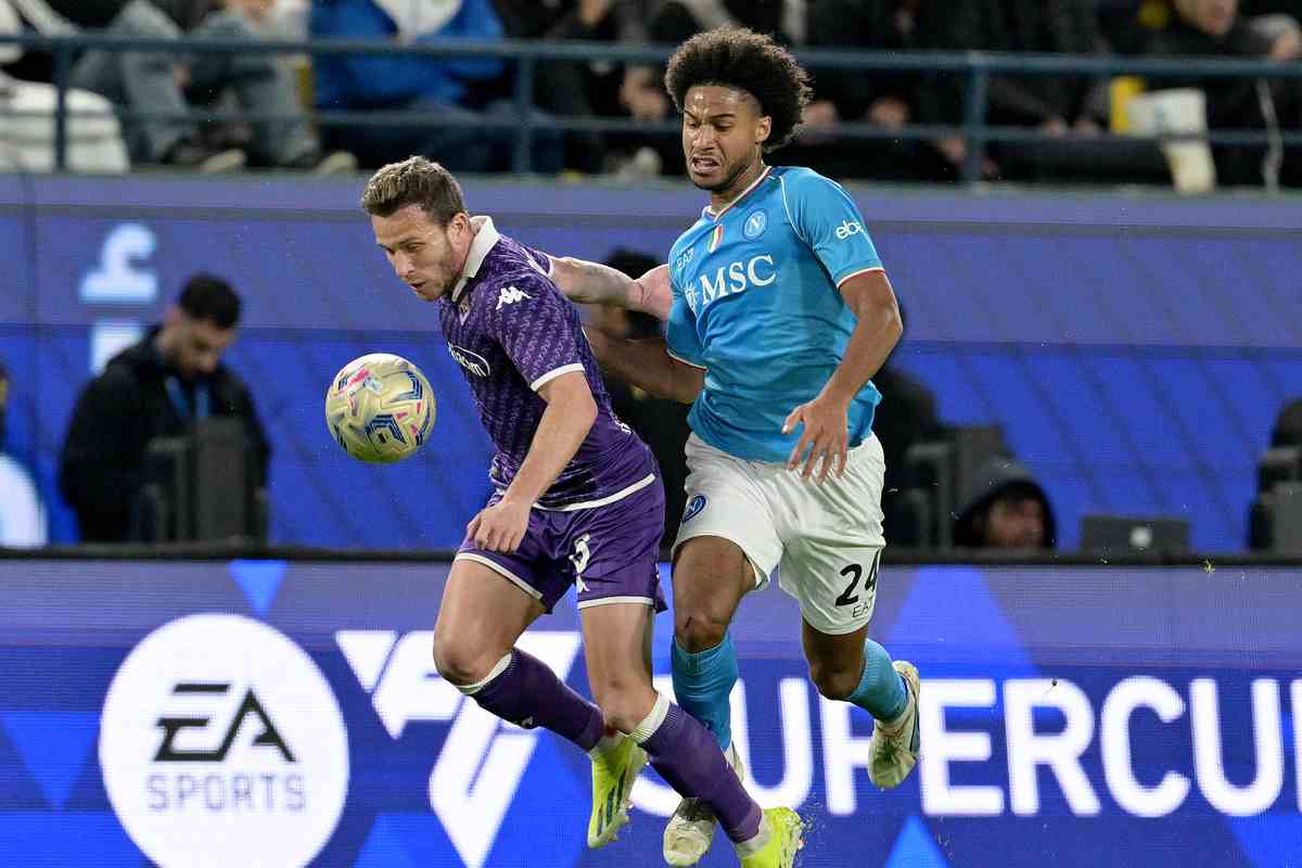 Il nuovo centrocampo del Napoli con Arthur