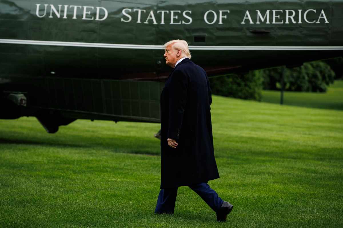 Trump prima di prendere elicottero
