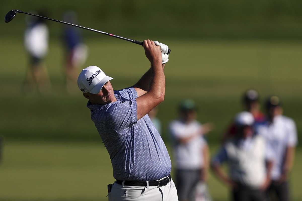 il golfista Sepp Straka in azione